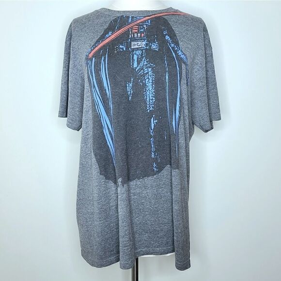 Old Navy Collectabilitees | Darth Vader Body Tee - Picture 1 of 3